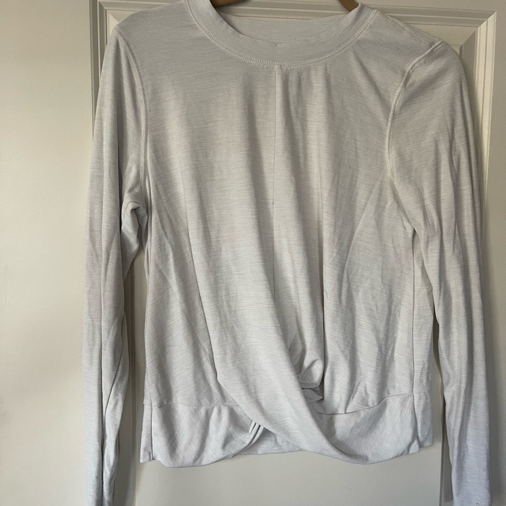 Old Navy Light Gray Active Long Sleeve Top